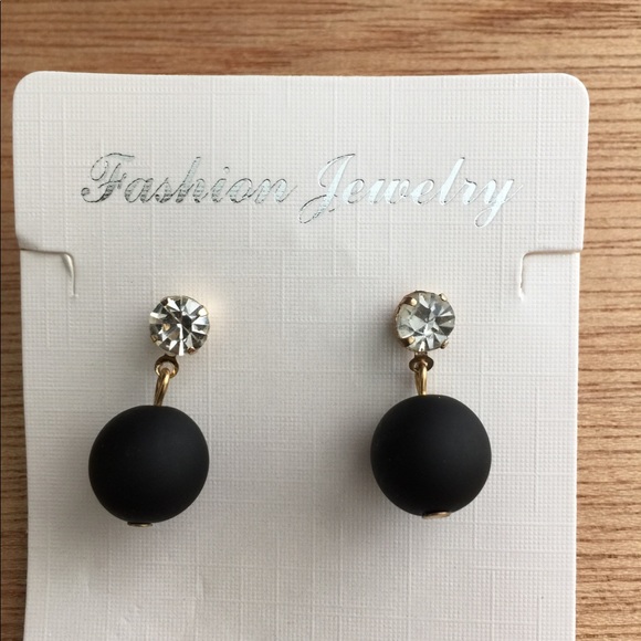 Black choker necklace beads matching earrings - Picture 4 of 5